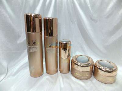 品牌化妝品包裝瓶的設計與產品信息解析